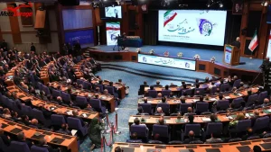 دریافت عنوان تولیدکننده برتر کشور توسط شرکت کویر موتور در مراسم وزارت صمت